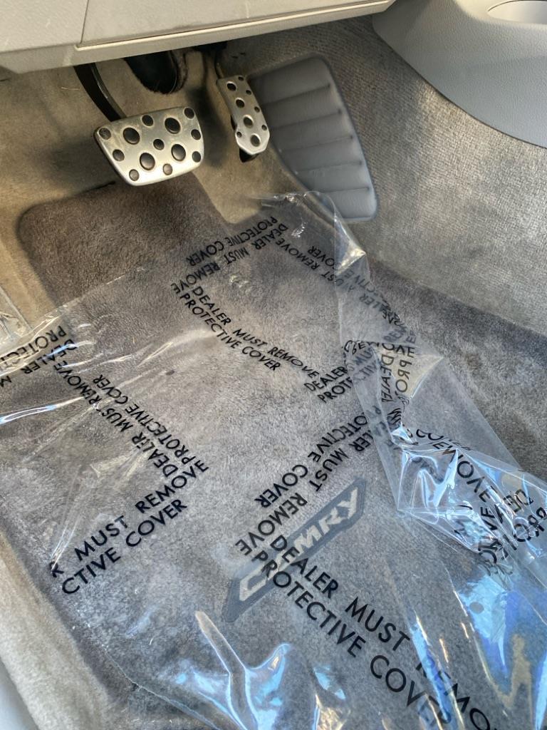 Toyota Camry Base 6-Spd AT 2011