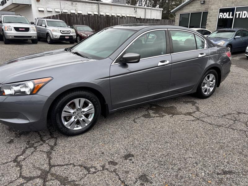 Honda Accord LX-P Sedan AT 2011