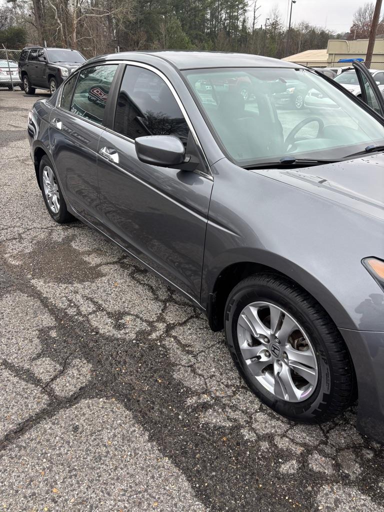 Honda Accord LX-P Sedan AT 2011