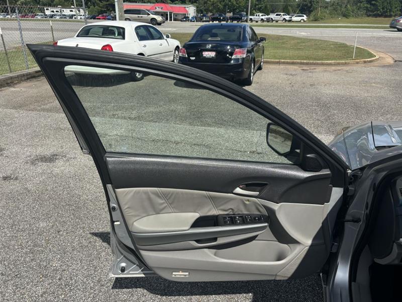 Honda Accord EX-L V-6 Sedan AT 2010