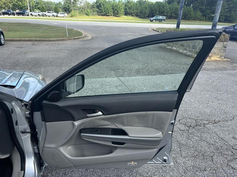 Honda Accord EX-L V-6 Sedan AT 2010