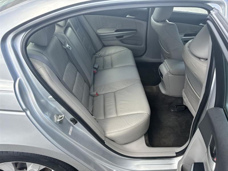 Honda Accord EX-L V-6 Sedan AT 2010