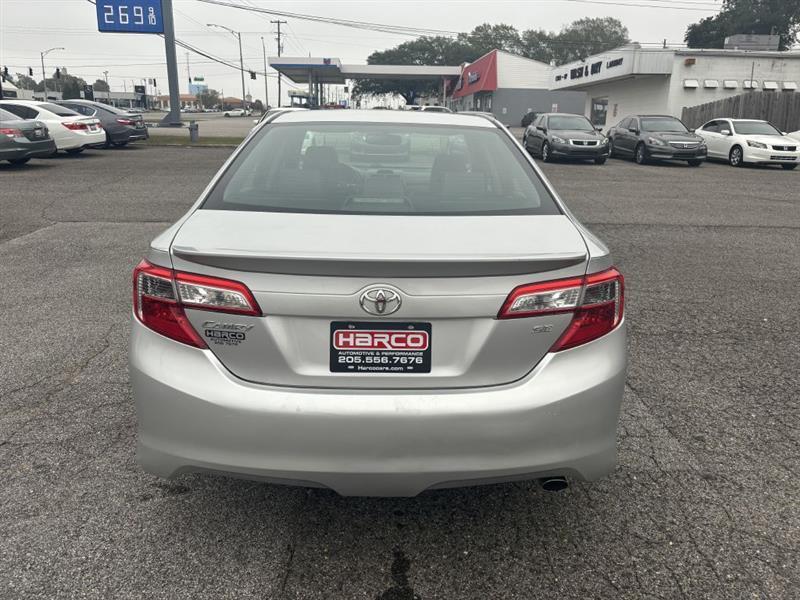 Toyota Camry SE 2012