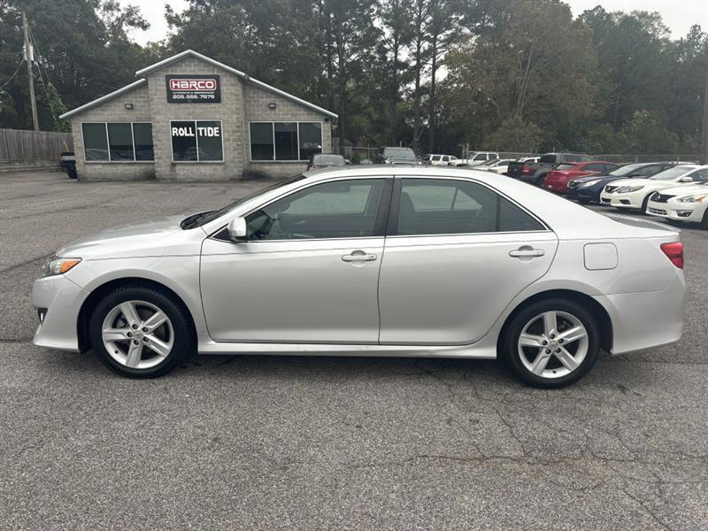 Toyota Camry SE 2012