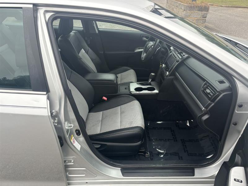 Toyota Camry SE 2012