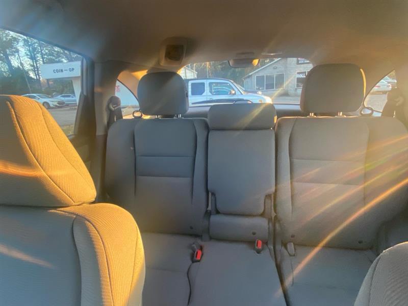 Honda CR-V LX 2WD 5-Speed AT 2011