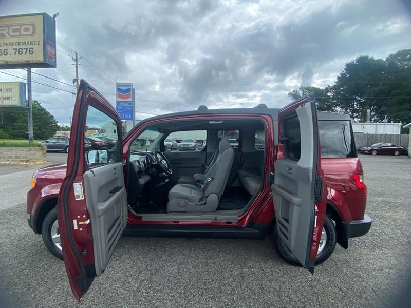 Honda Element EX 4WD AT 2011