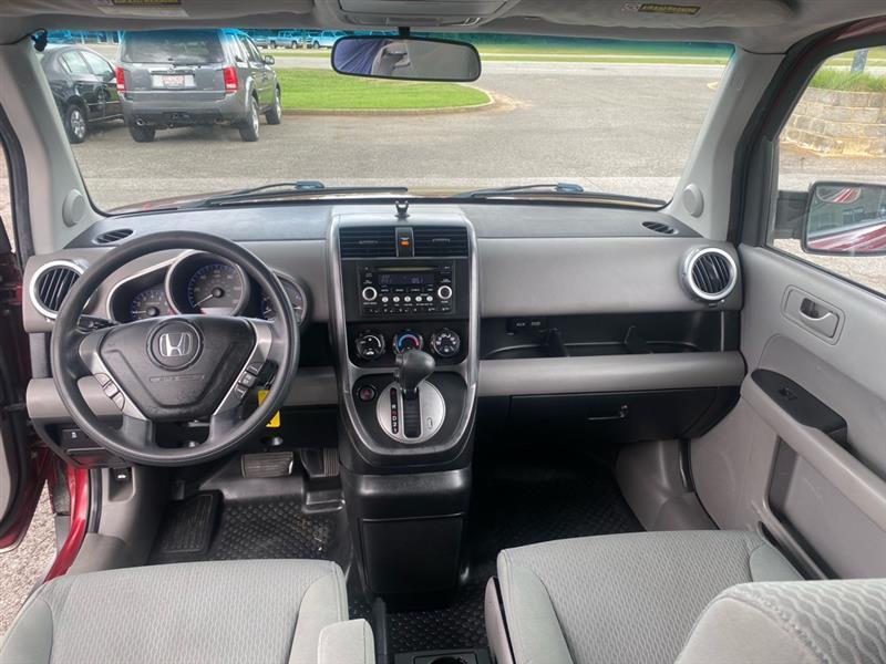 Honda Element EX 4WD AT 2011