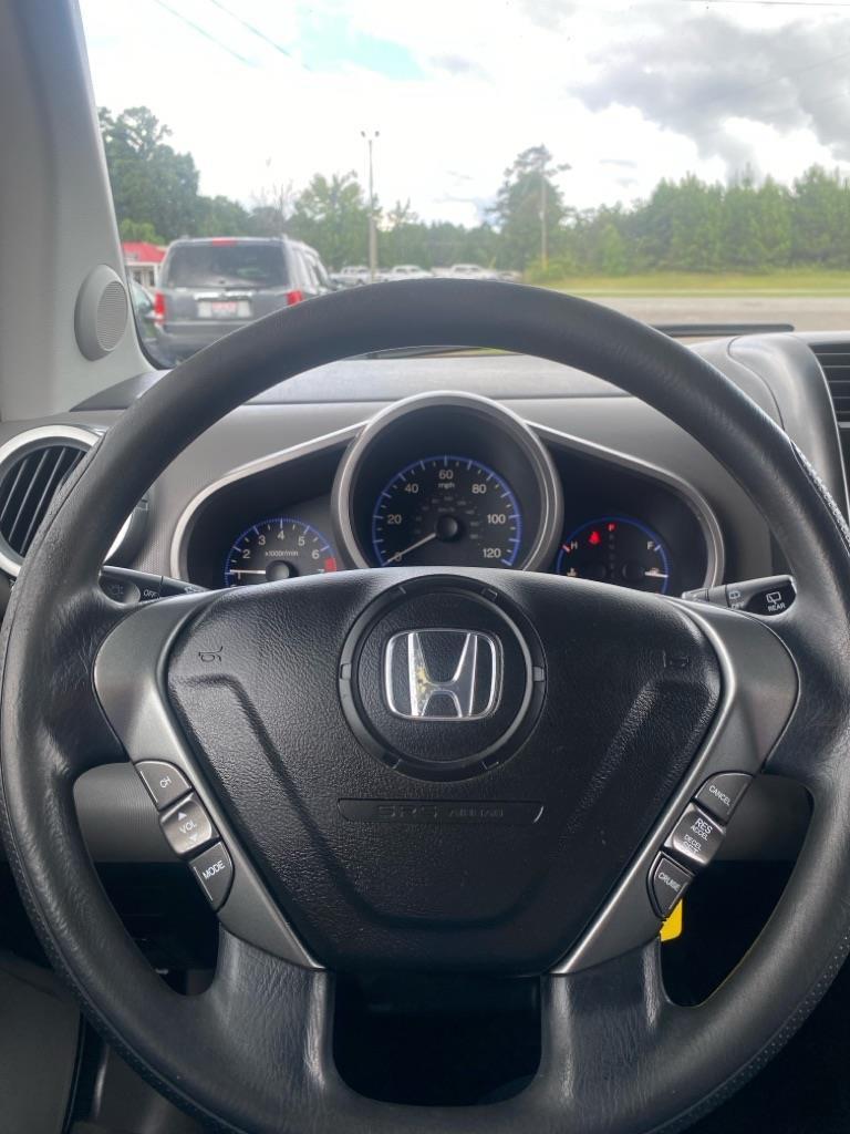 Honda Element EX 4WD AT 2011