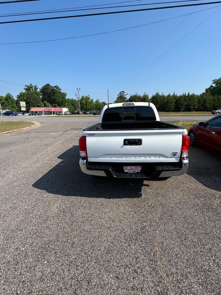 Toyota Tacoma SR5 Double Cab Long Bed V6 6AT 2WD 2017