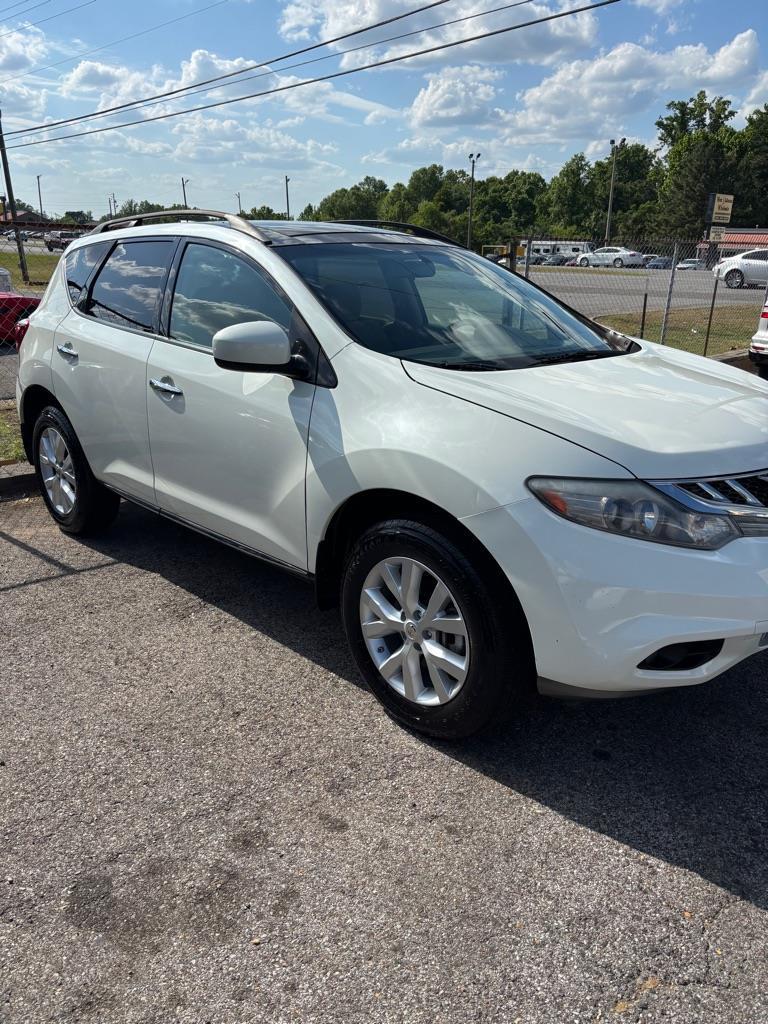 Nissan Murano S 2011