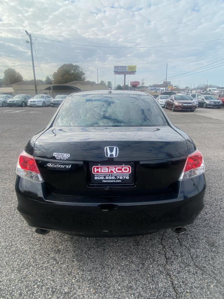 Honda Accord EX-L V-6 Sedan AT 2011