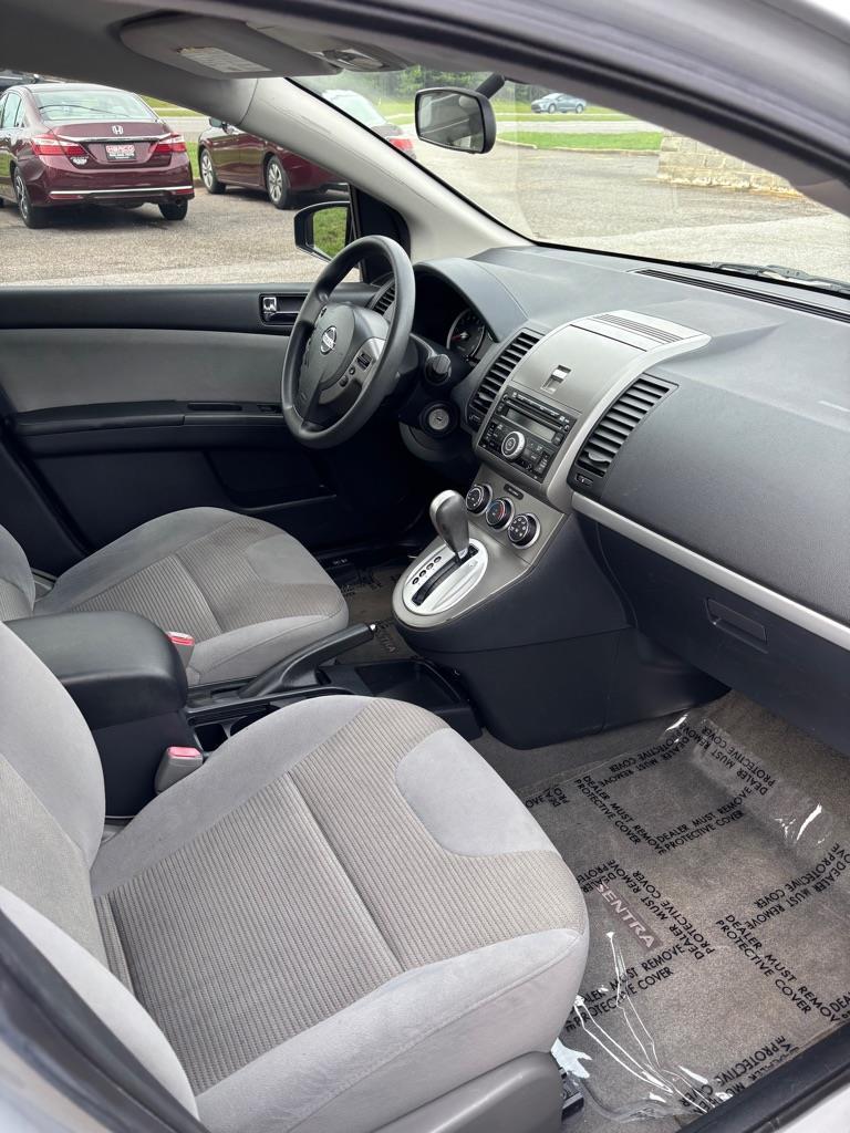 Nissan Sentra  2010