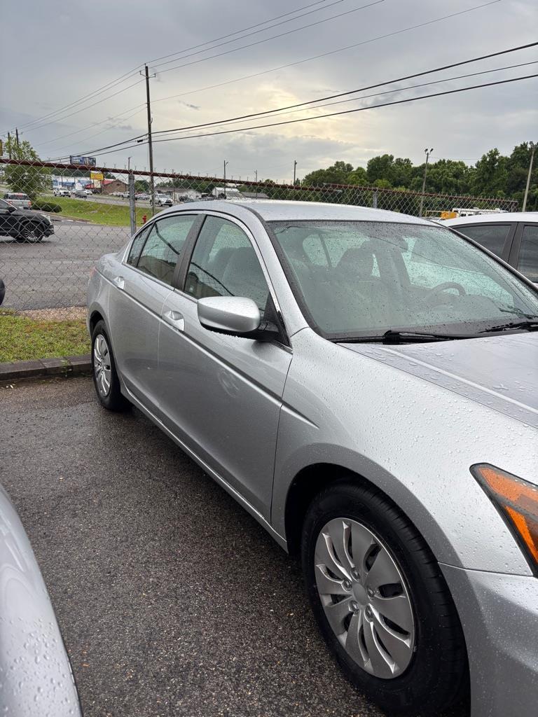 Honda Accord LX sedan AT 2011