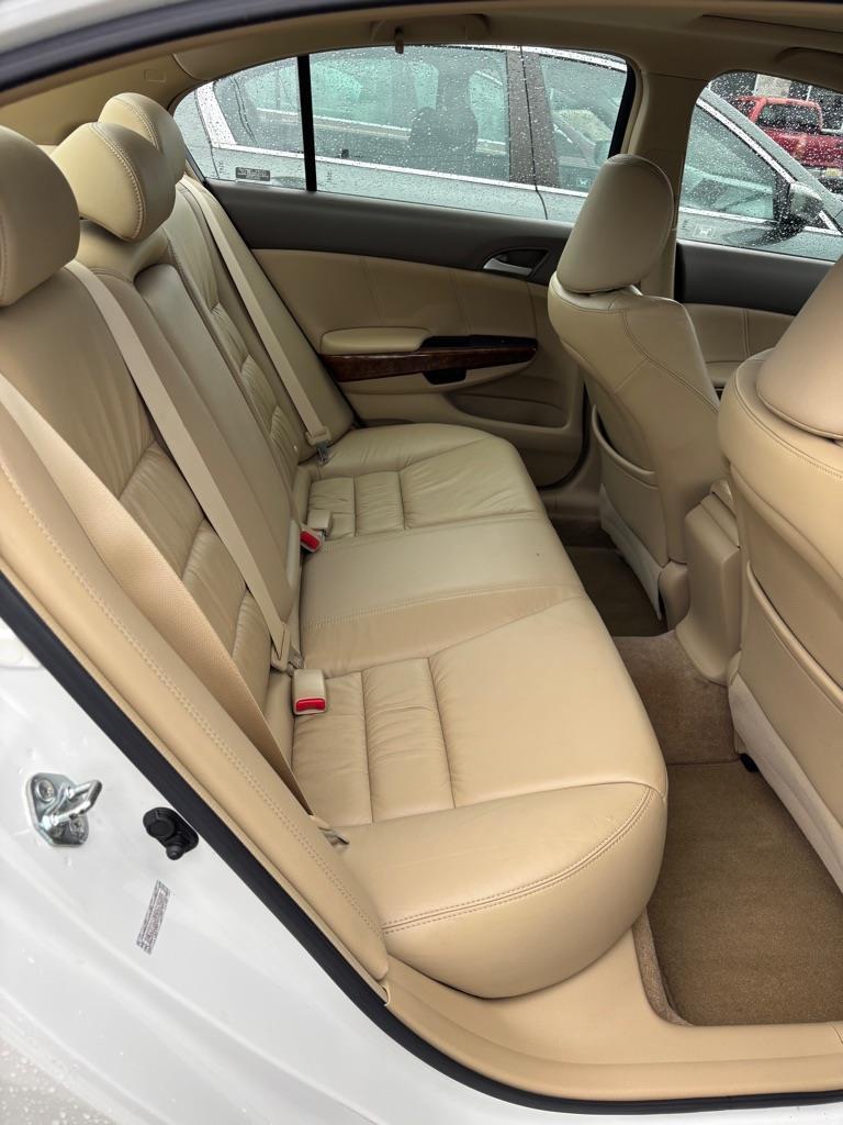 Honda Accord EX-L V-6 Sedan AT 2009