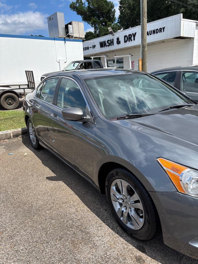 Honda Accord LX-P Sedan AT 2011