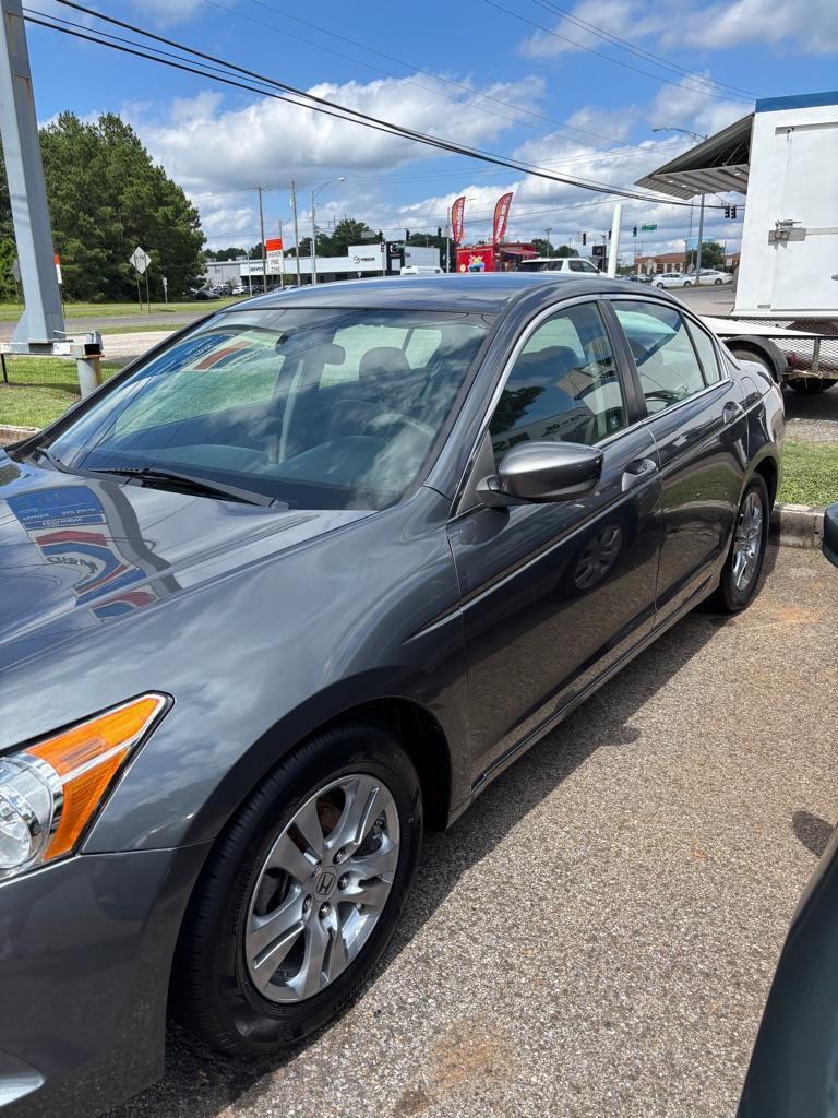 Honda Accord LX-P Sedan AT 2011