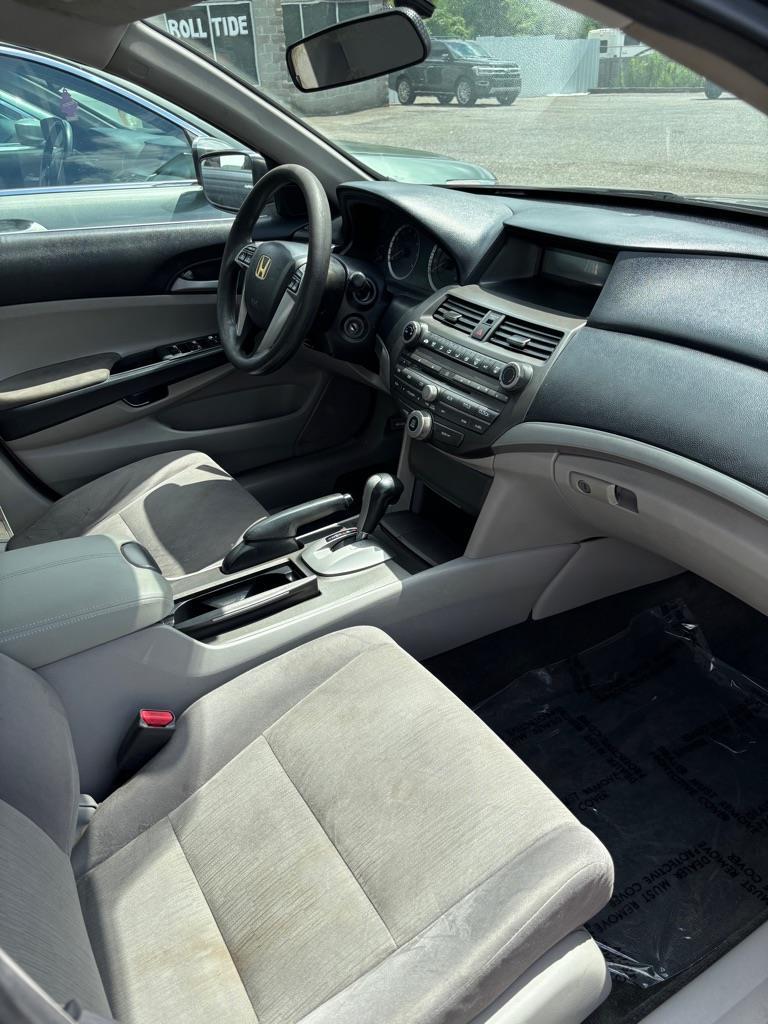 Honda Accord LX-P Sedan AT 2011