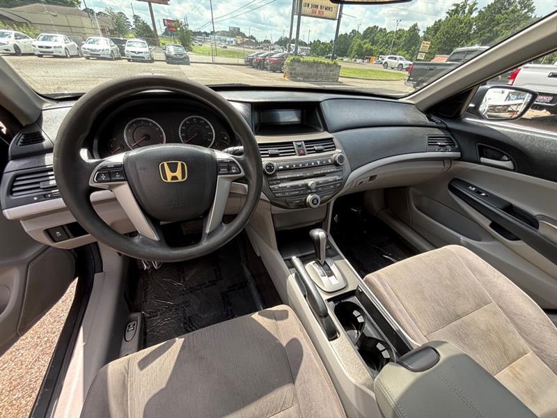 Honda Accord LX-P Sedan AT 2011