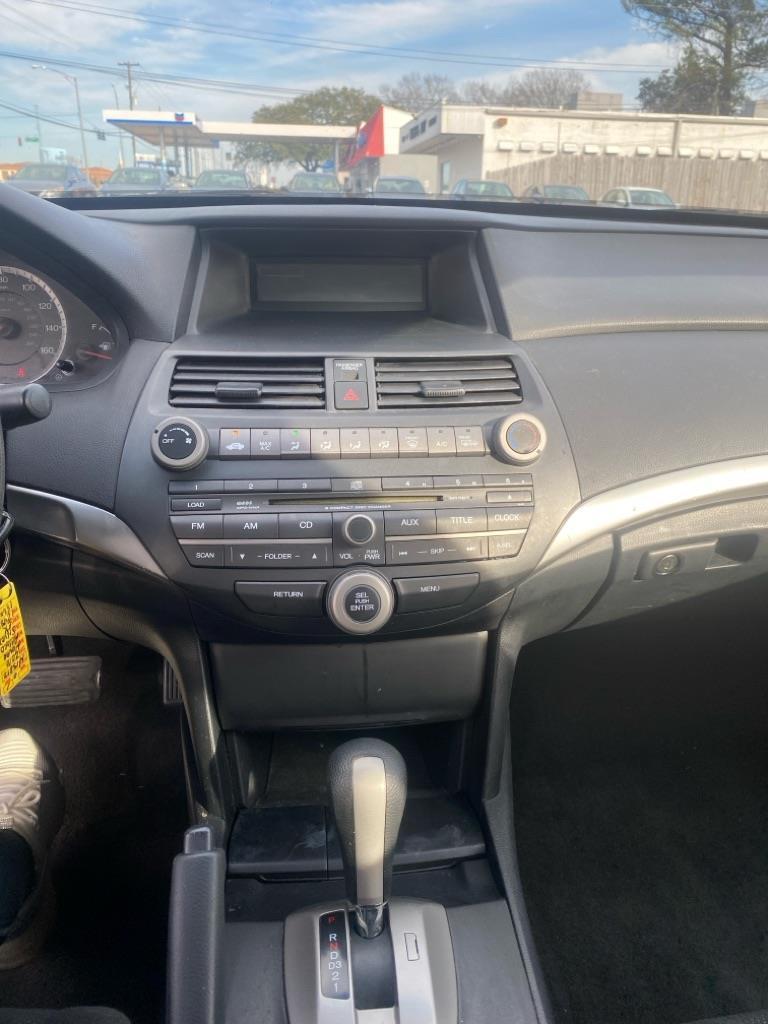 Honda Accord EX Sedan AT 2010