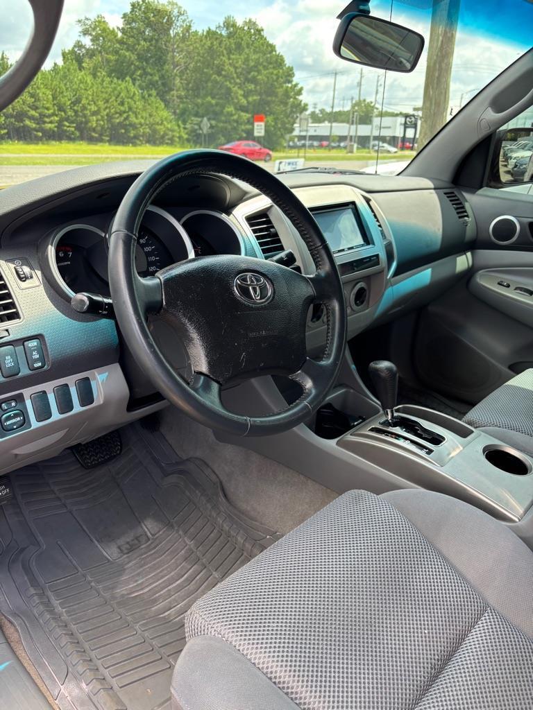 Toyota Tacoma PreRunner Double Cab V6 Automatic 2WD 2005