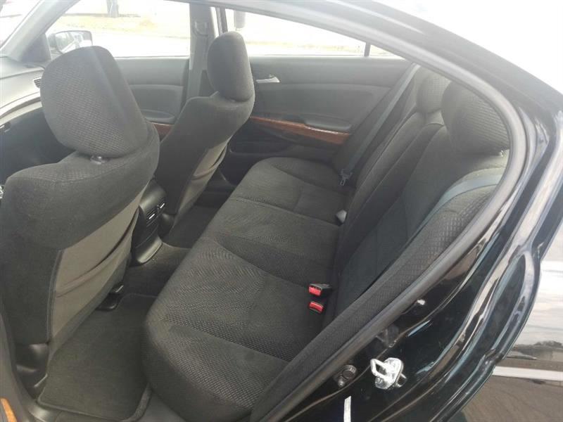 Honda Accord EX Sedan AT 2011