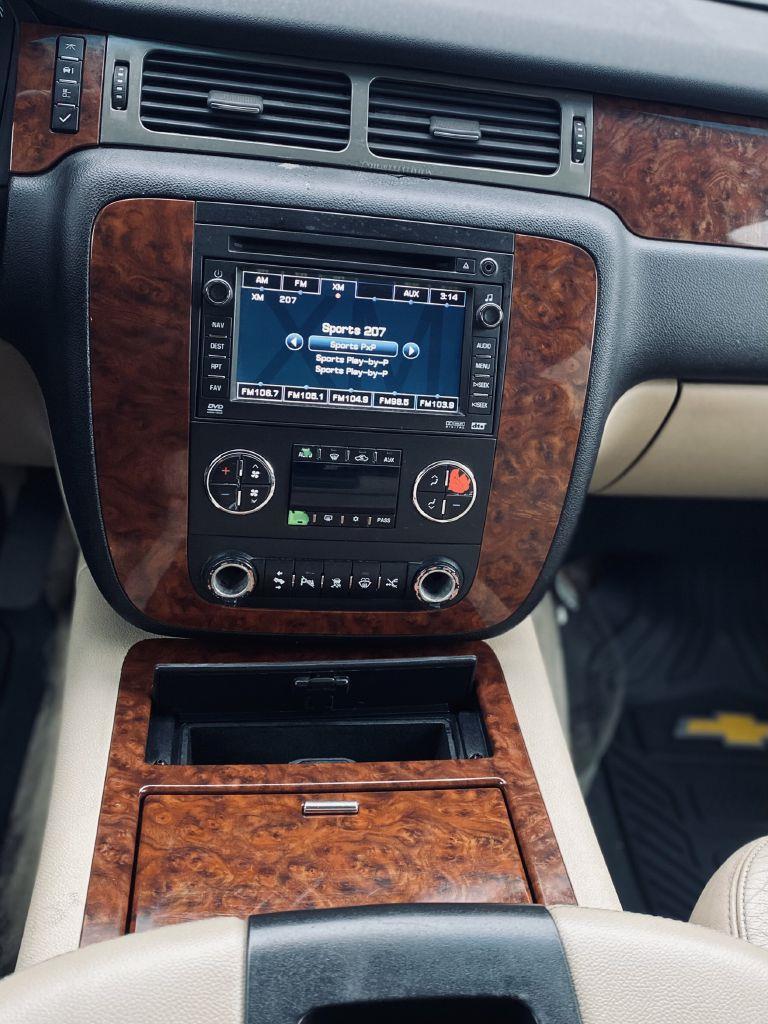 Chevrolet Suburban LS 1500 4WD 2008