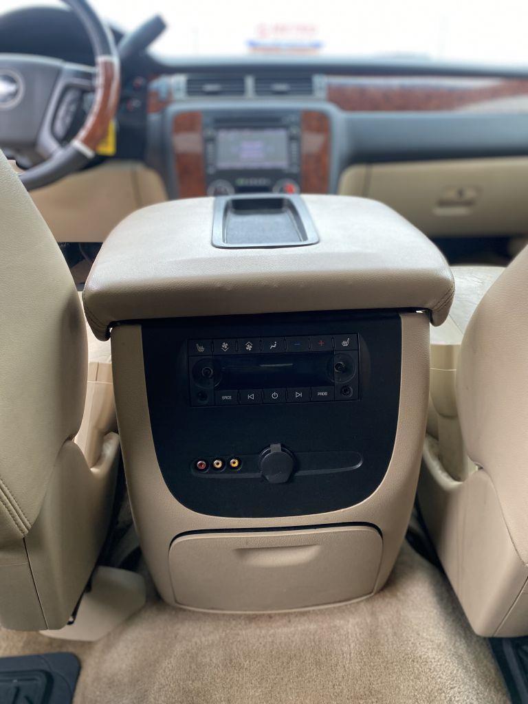 Chevrolet Suburban LS 1500 4WD 2008