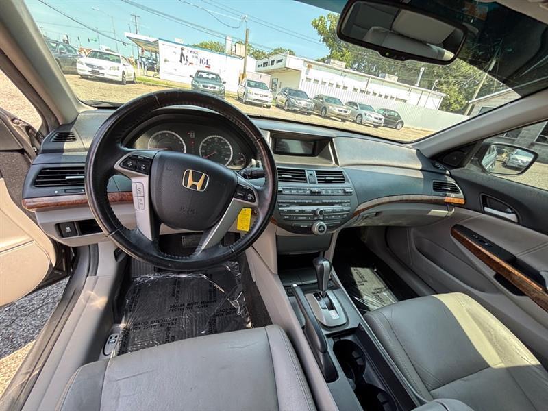 Honda Accord EX-L Sedan AT 2011