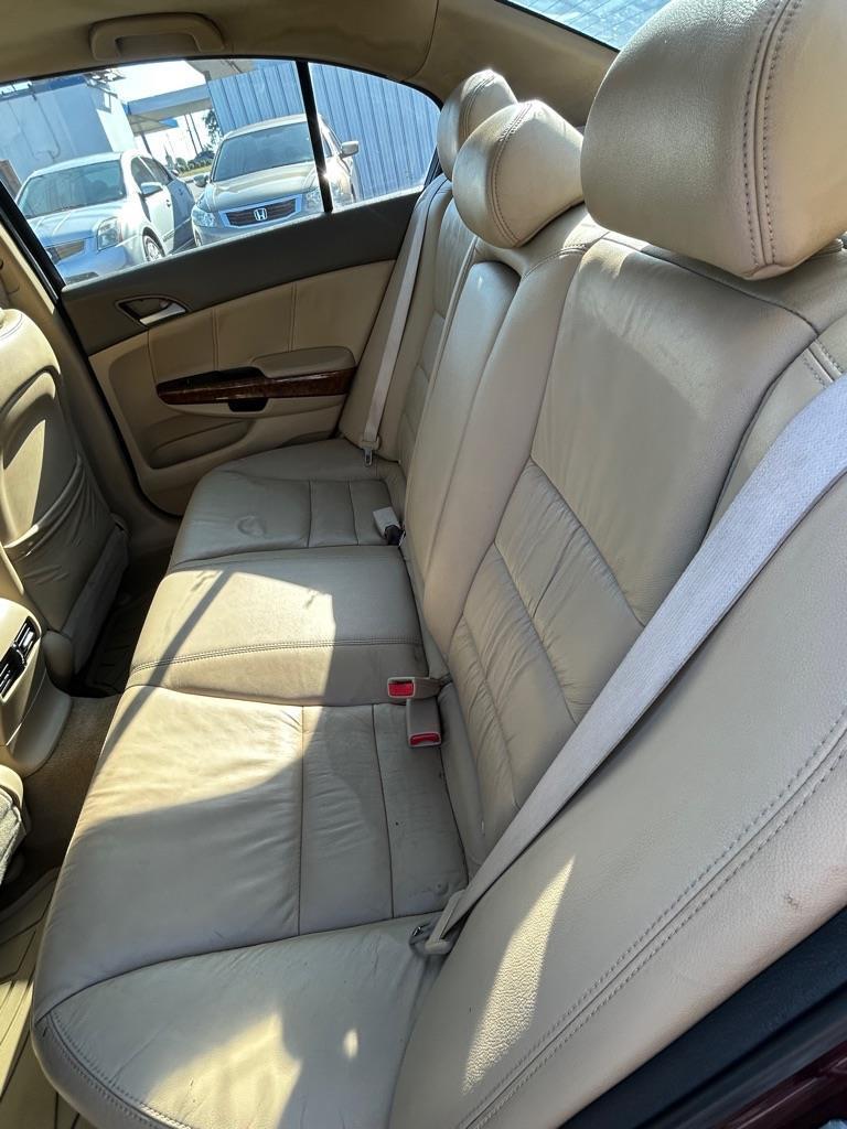 Honda Accord EX-L Sedan AT 2010