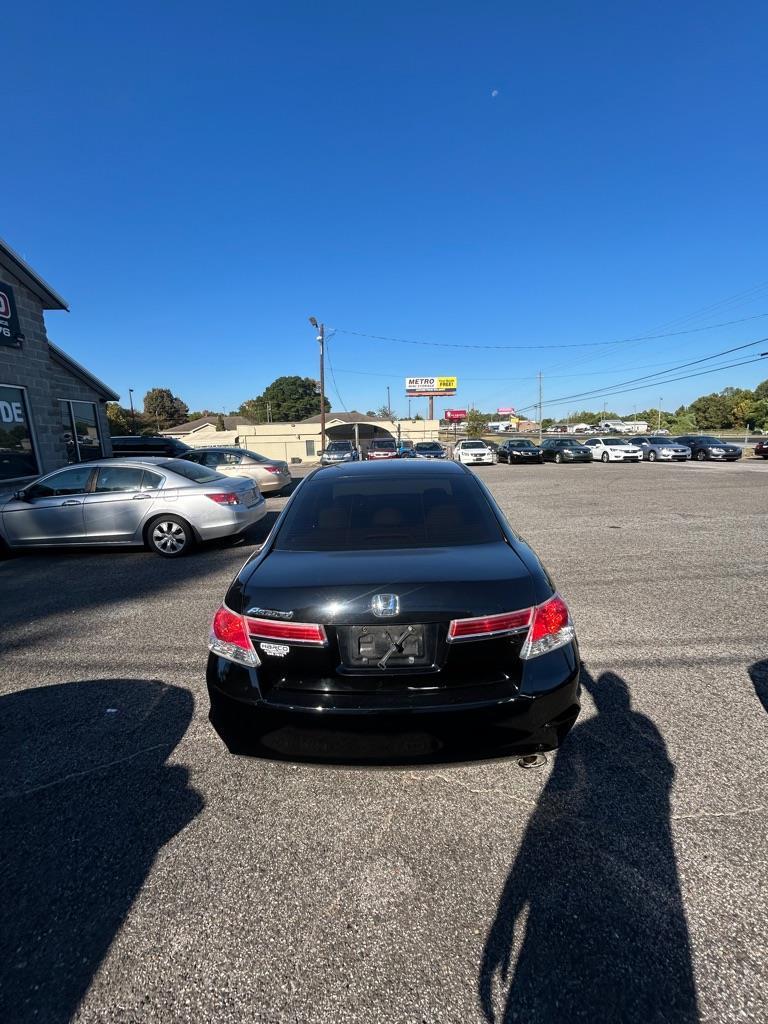 Honda Accord LX-P Sedan AT 2011