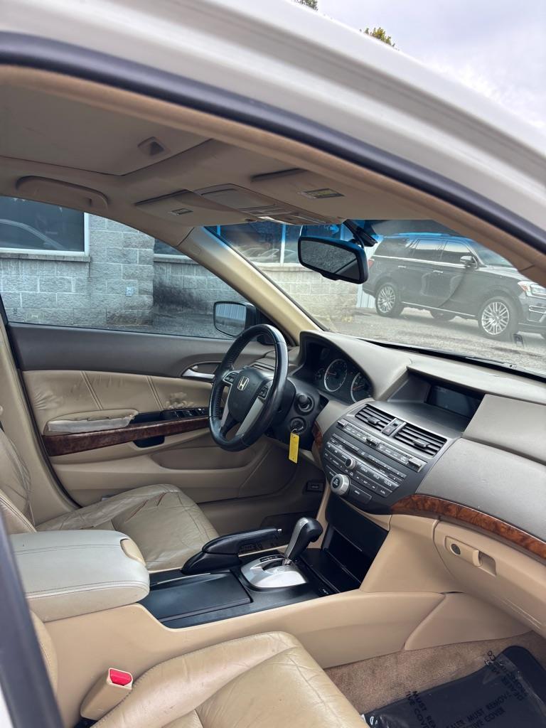 Honda Accord EX-L V-6 Sedan AT 2009