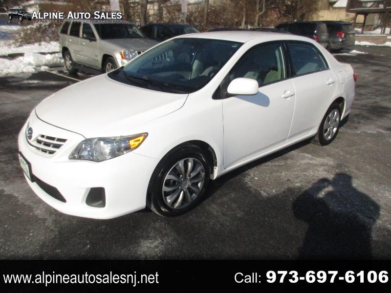 Toyota Corolla S 5-Speed MT 2013