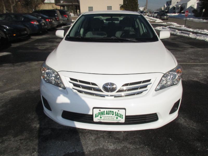 Toyota Corolla S 5-Speed MT 2013