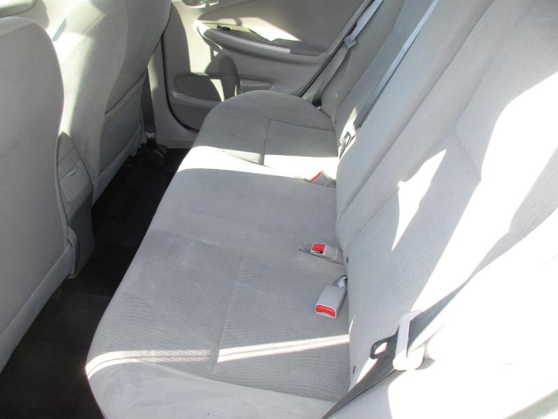 Toyota Corolla S 5-Speed MT 2013