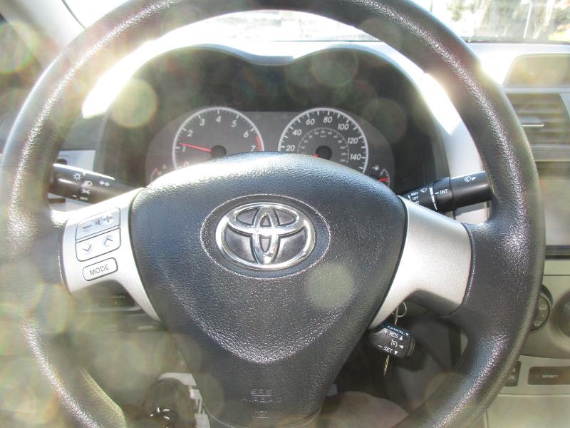 Toyota Corolla S 5-Speed MT 2013