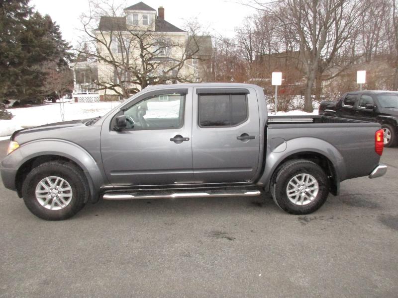 Nissan Frontier SL Crew Cab 5AT 4WD 2019