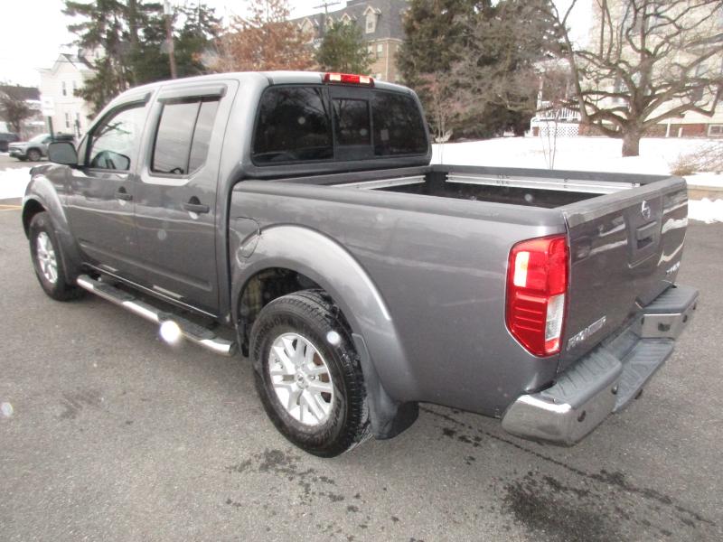 Nissan Frontier SL Crew Cab 5AT 4WD 2019
