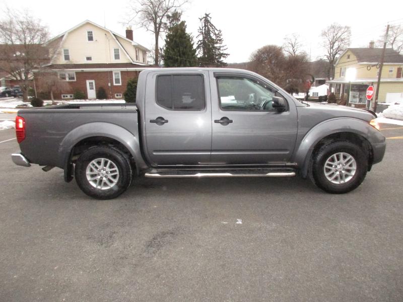 Nissan Frontier SL Crew Cab 5AT 4WD 2019