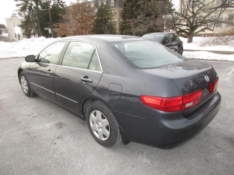 Honda Accord LX sedan AT 2005