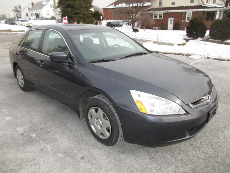 Honda Accord LX sedan AT 2005