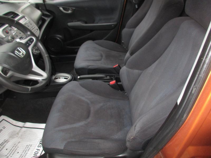 Honda Fit Sport 5-Speed AT 2011