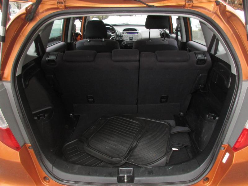 Honda Fit Sport 5-Speed AT 2011