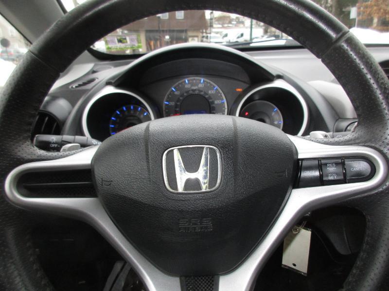 Honda Fit Sport 5-Speed AT 2011