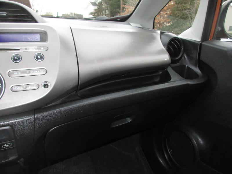 Honda Fit Sport 5-Speed AT 2011