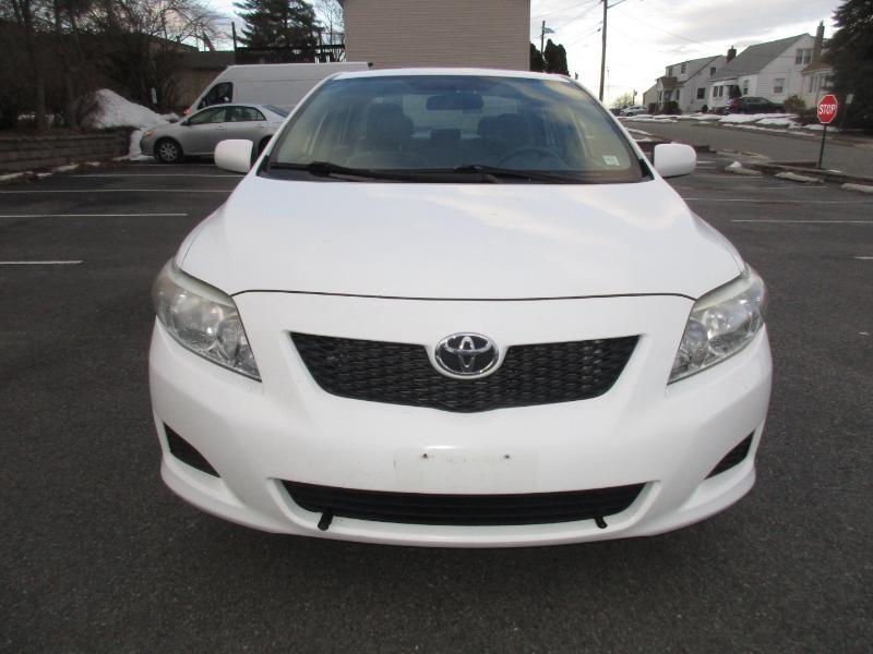 Toyota Corolla LE 2010