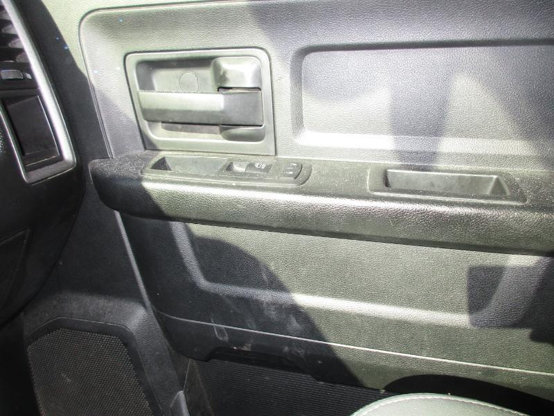 RAM 1500 Classic Tradesman Crew Cab SWB 4WD 2019