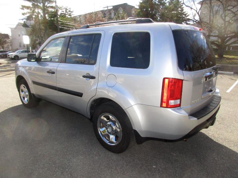 Honda Pilot LX 4WD 5-Spd AT 2012