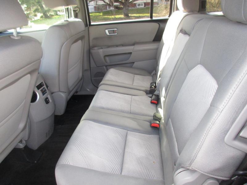 Honda Pilot LX 4WD 5-Spd AT 2012