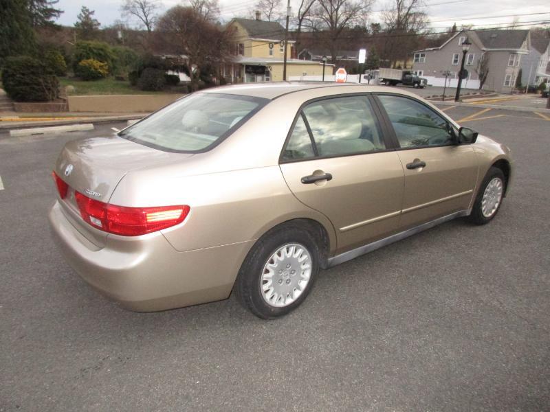 Honda Accord DX sedan AT 2005